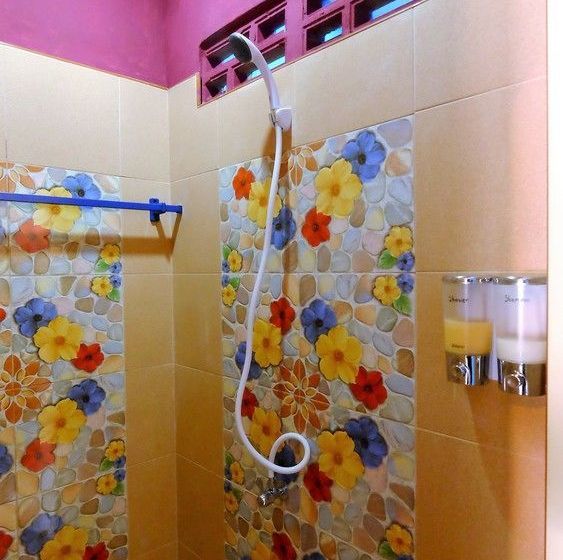 Me Hostel Koh Lipe 16