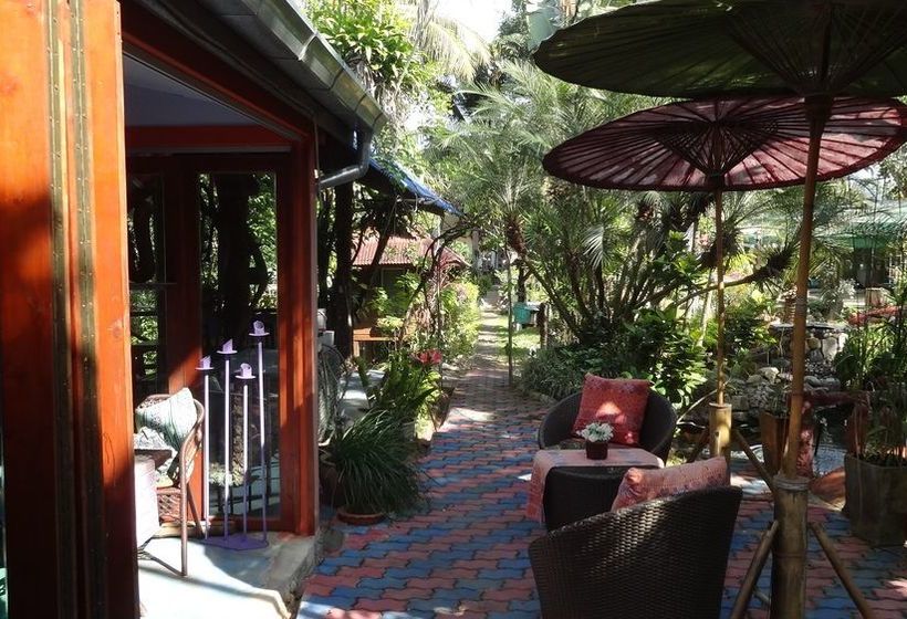 Hotel Riverside Homestay 19