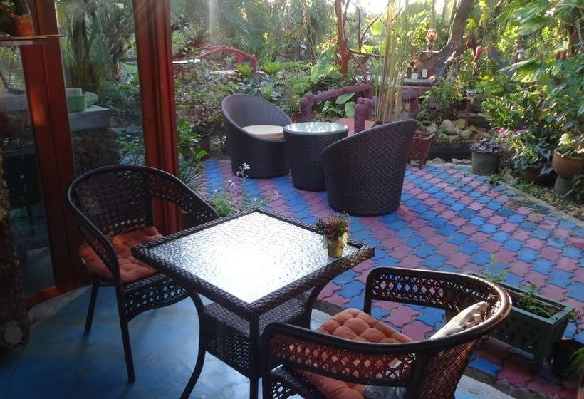 Hotel Riverside Homestay 20