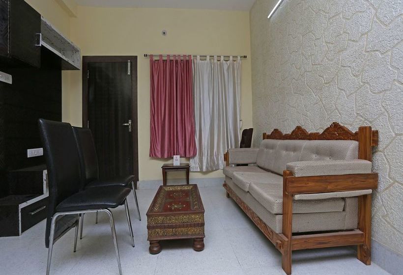 Hotel Oyo 10339 Sr Corporate Guest House 15