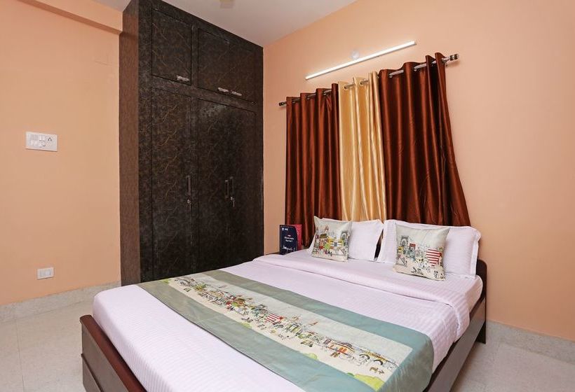 Hotel Oyo 10339 Sr Corporate Guest House 5