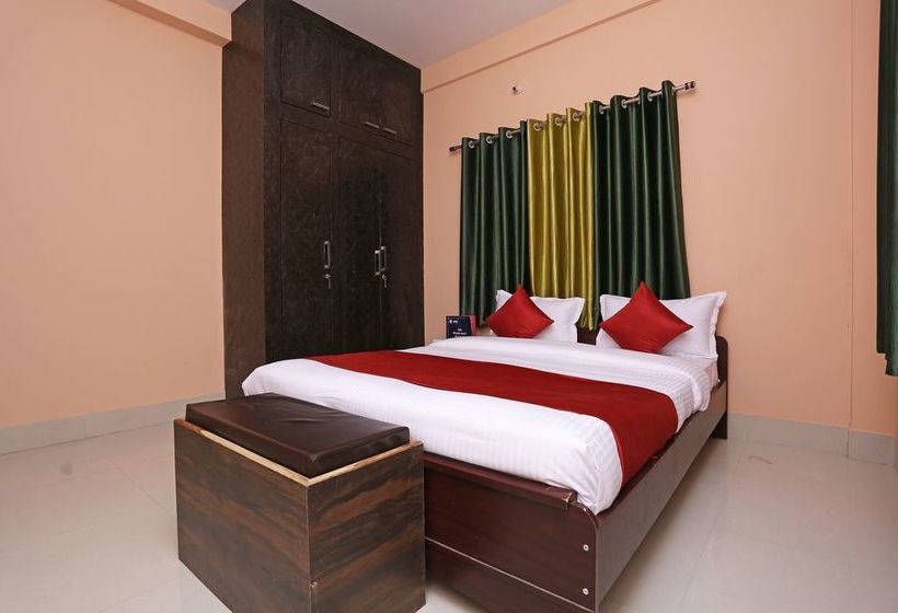 Hotel Oyo 10339 Sr Corporate Guest House 8