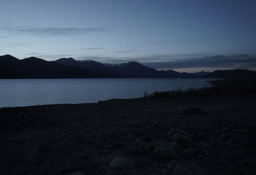 Hotel Pangong Holiday Cottages 12