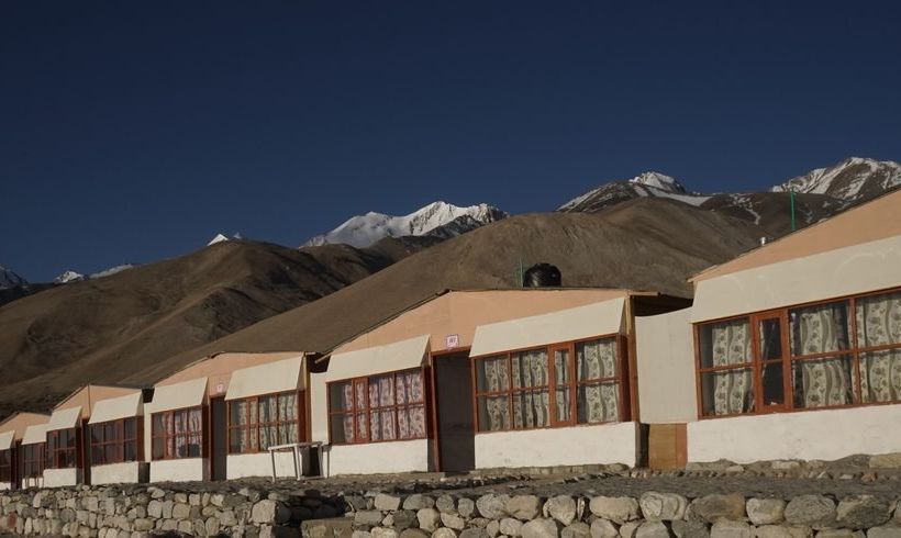 Hotel Pangong Holiday Cottages 16