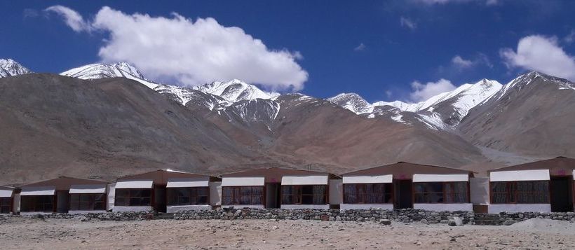 Hotel Pangong Holiday Cottages 17