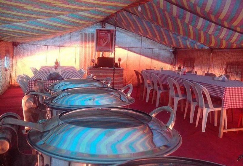 Hotel Golden Mark Camp 3