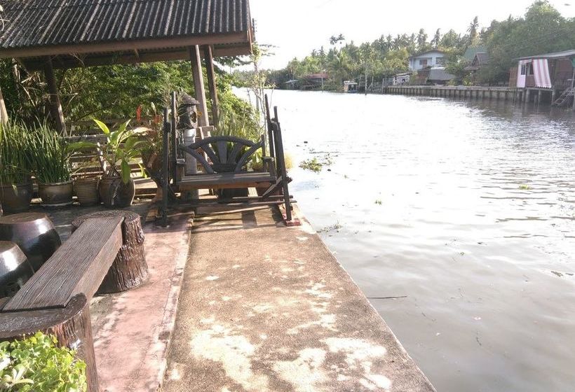 Hotel Rueanphen Homestay 10