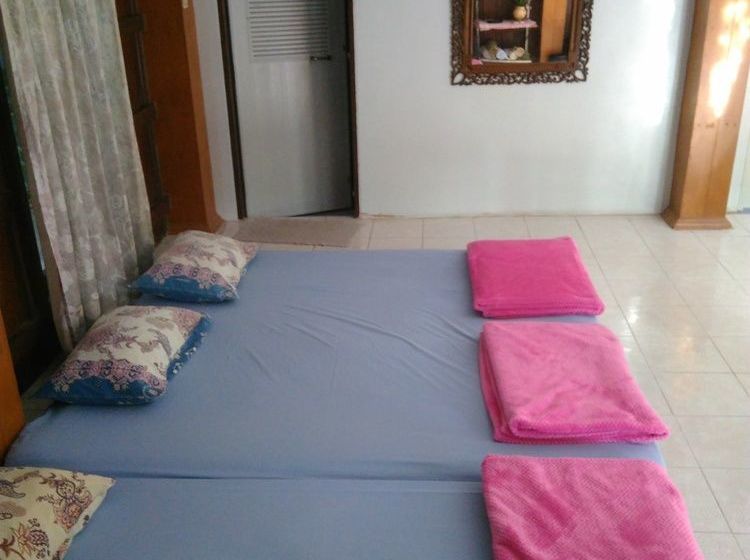 Hotel Rueanphen Homestay 2