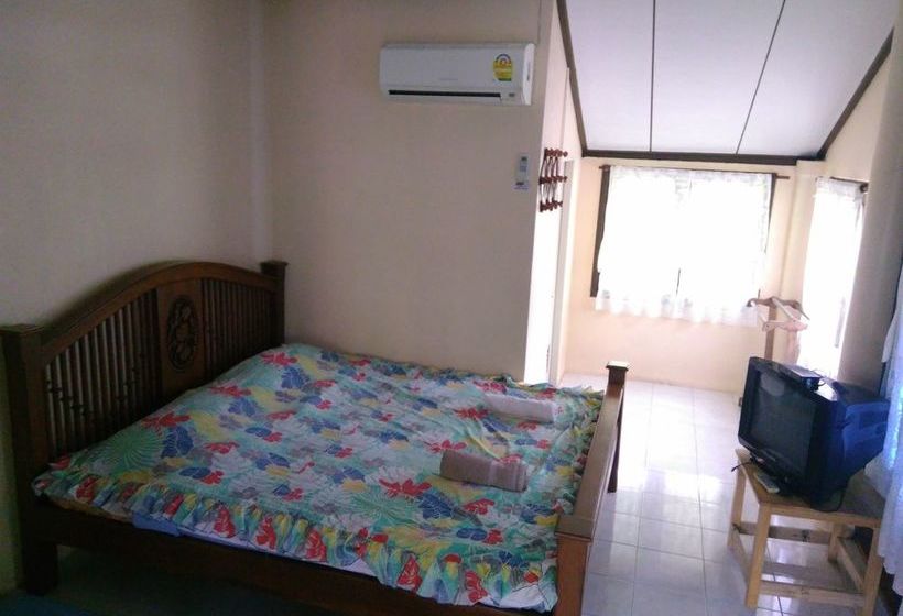 Hotel Rueanphen Homestay 4