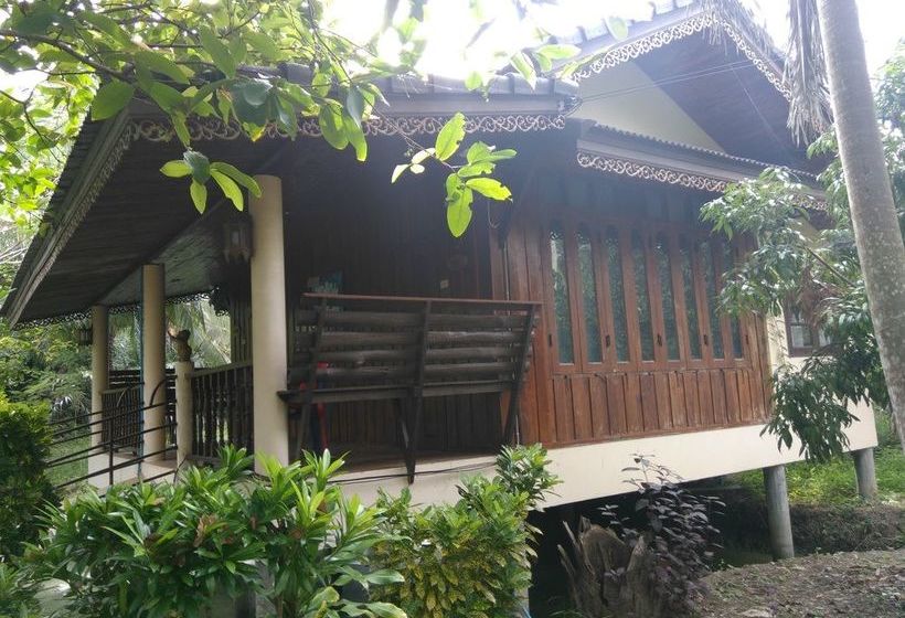 Hotel Rueanphen Homestay 8