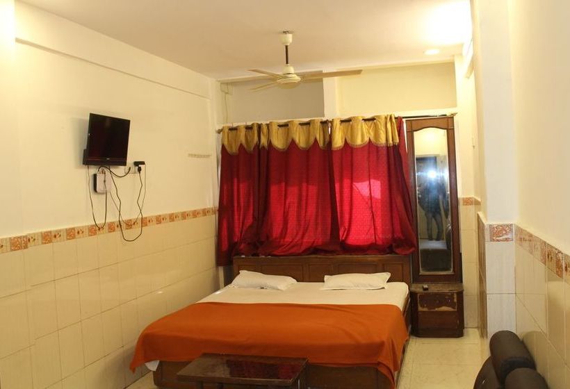 Hotel Swaraj Lodge 3
