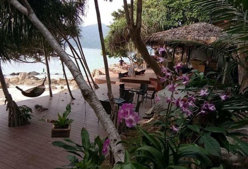 Pensión Decho Beach Resort
