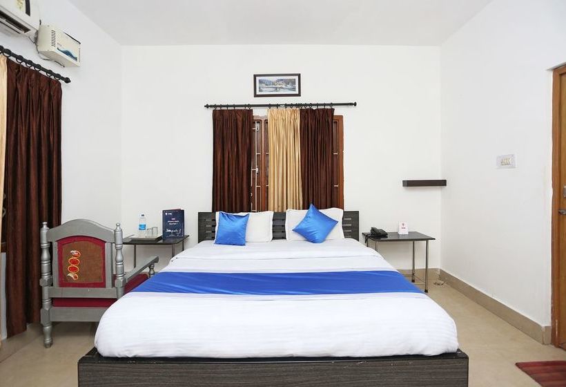 Hotel Oyo 4110 Near Apollo Hospital 13