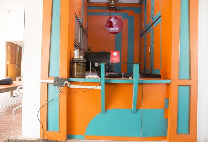 Hotel Oyo 4110 Near Apollo Hospital 2