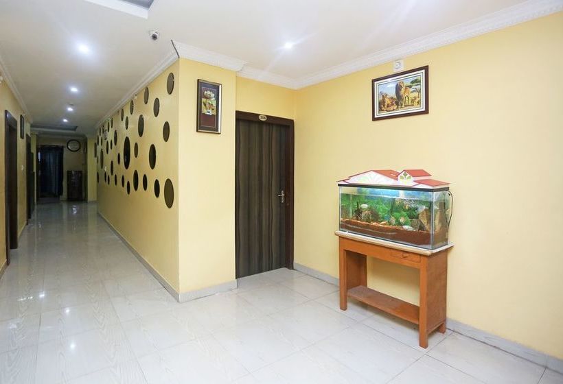 Hotel Oyo 5703 Near Kiit University 1