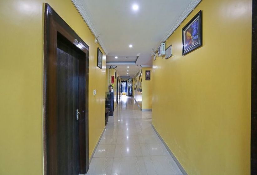 Hotel Oyo 5703 Near Kiit University 2