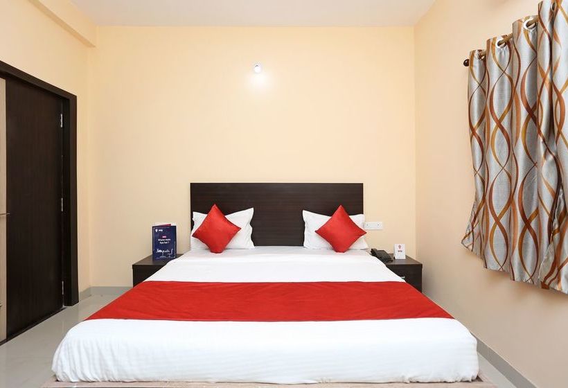 Hotel Oyo 8858 The Corpz Inn 12