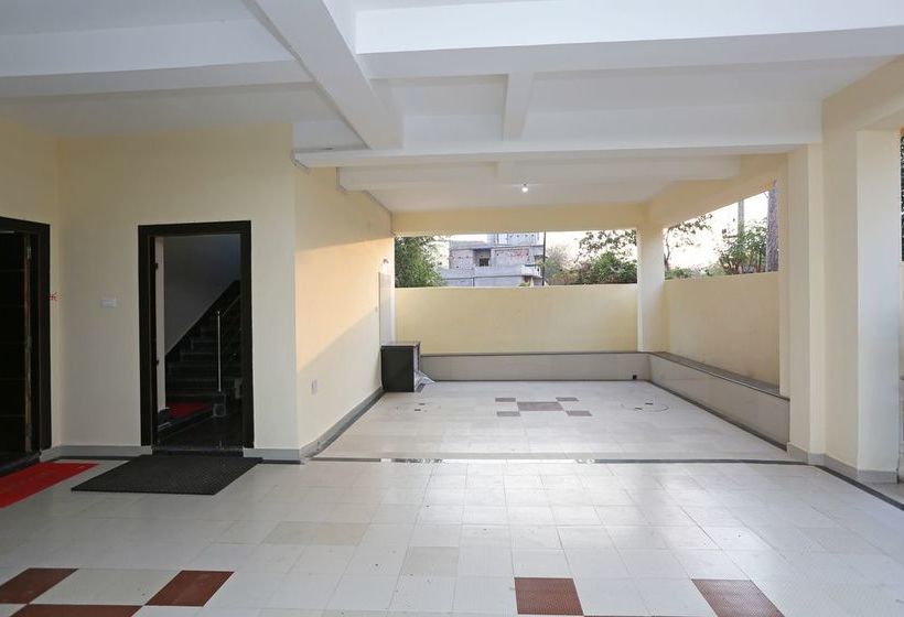 Hotel Oyo 8858 The Corpz Inn 16