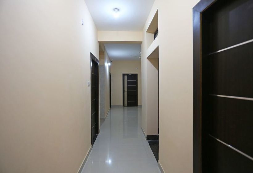 Hotel Oyo 8858 The Corpz Inn 17