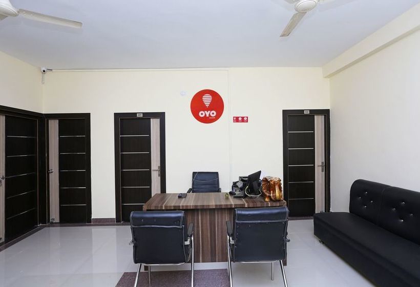 Hotel Oyo 8858 The Corpz Inn 5