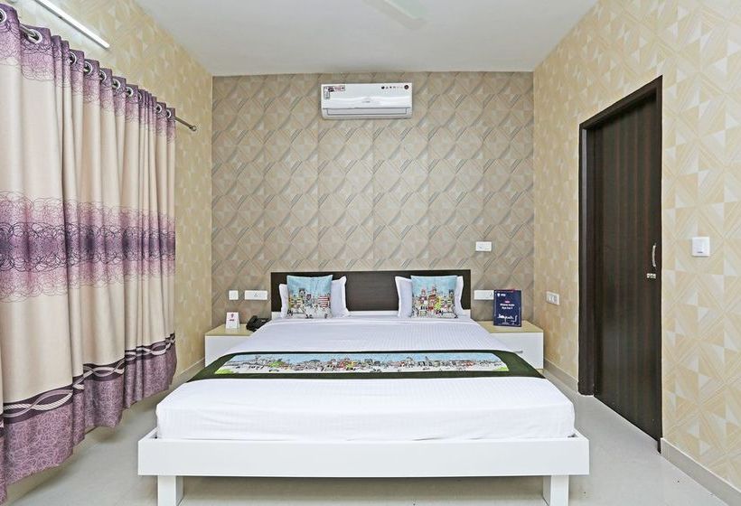 Oyo 10226 Hotel 7sandz 12