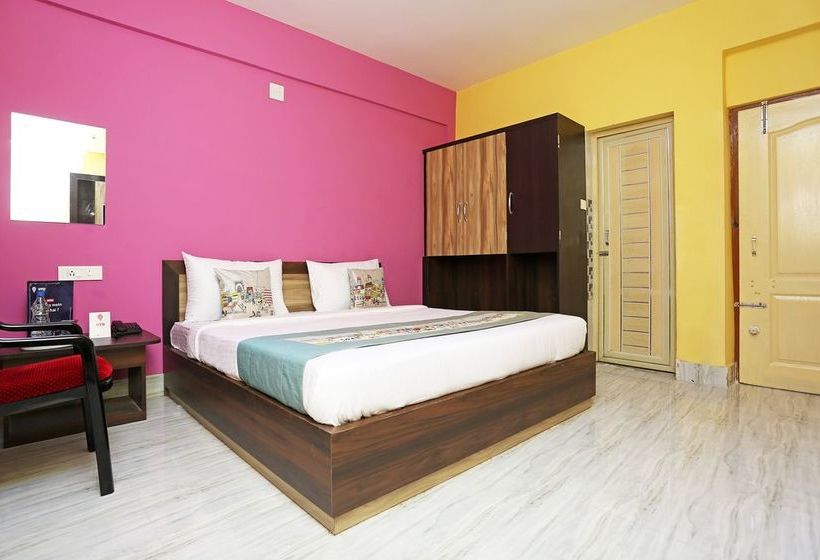 Oyo 9842 Hotel Shibani & Suhani 4