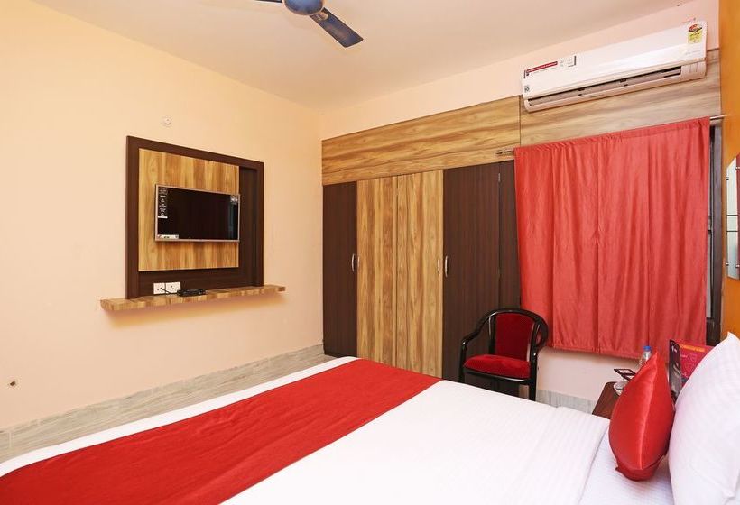 Oyo 9842 Hotel Shibani & Suhani 5