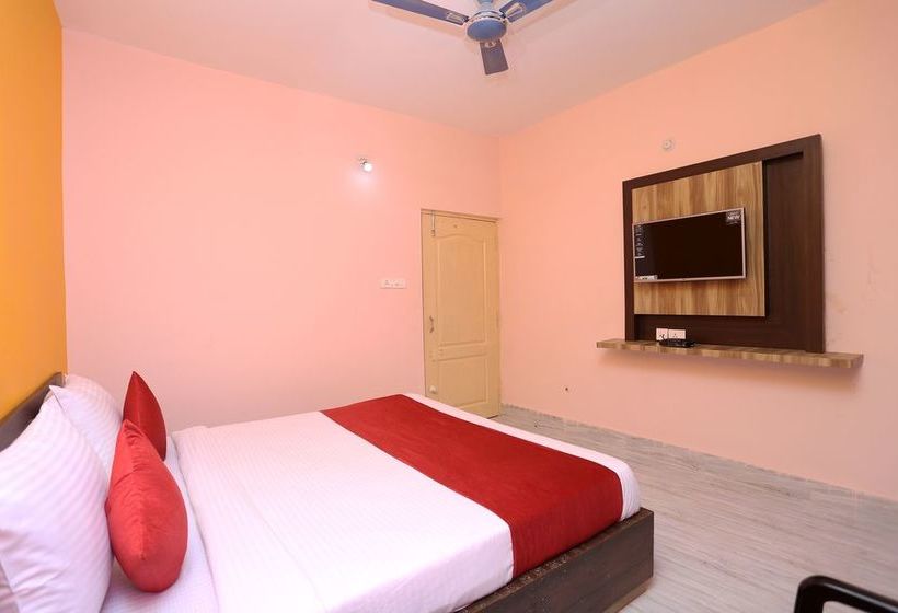 Oyo 9842 Hotel Shibani & Suhani 9