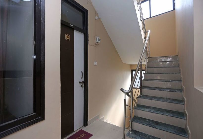 Oyo 10216 Hotel Uk Retreat 14