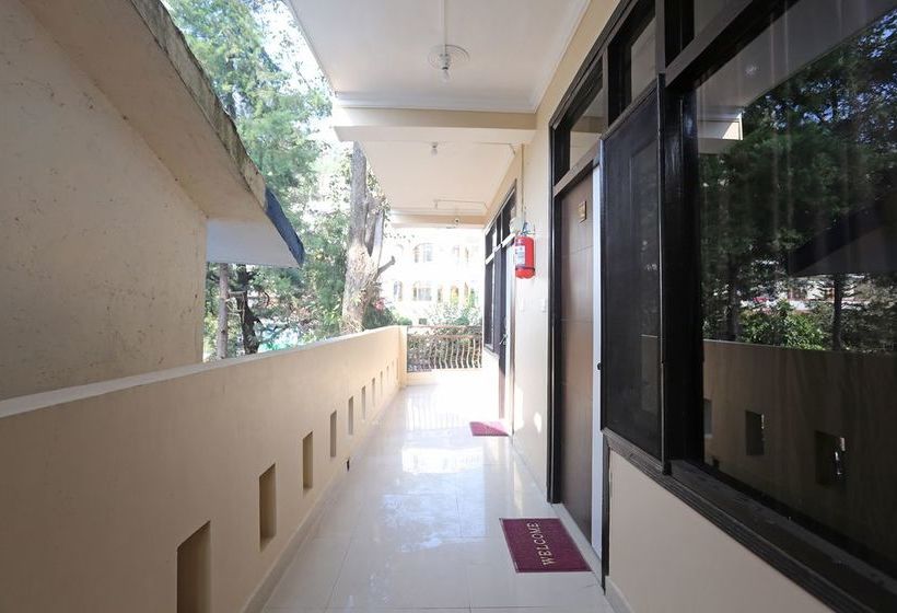 Oyo 10216 Hotel Uk Retreat 18