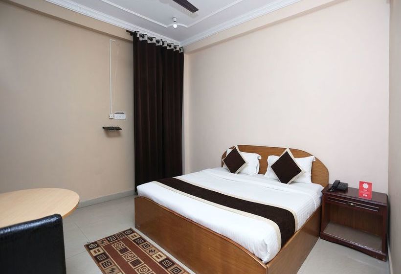 Oyo 10216 Hotel Uk Retreat 9