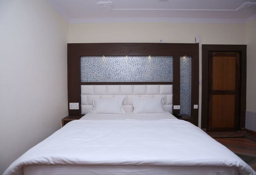 Oyo 10926 Home 1bhk Vallley View Mehragaon Bhimtal 8