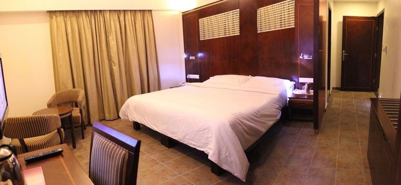 Hotel Venky Residency 4