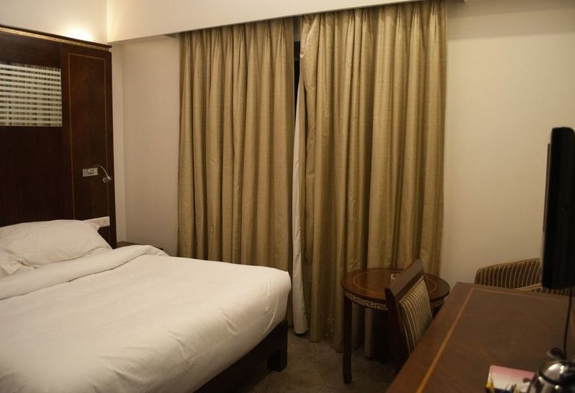 Hotel Venky Residency 5