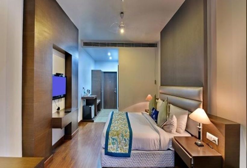 Hotel Mb Greens Clarks Inn 4