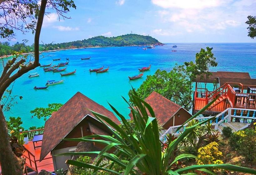 Hotel Chareena Hill Beach Resort