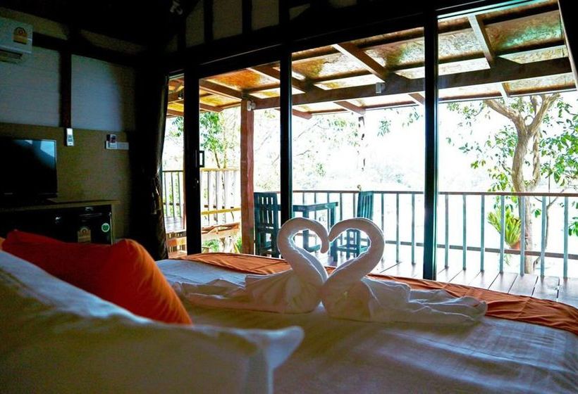 Hotel Chareena Hill Beach Resort 16