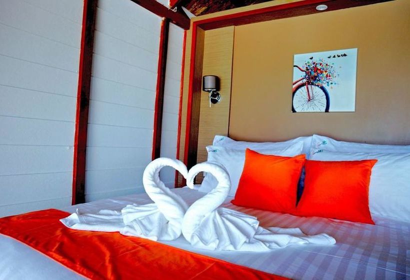 Hotel Chareena Hill Beach Resort 8