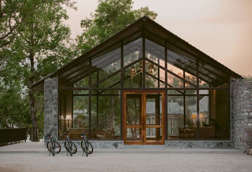 Resort Lebua Corbett 1