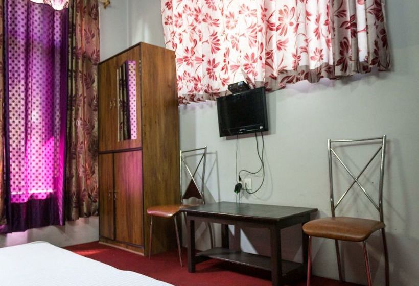 Pension Oyo 13334 Home Modern Stay Dharamshala 1