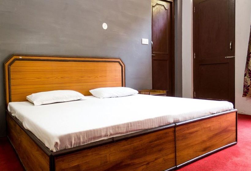 Pension Oyo 13334 Home Modern Stay Dharamshala 4