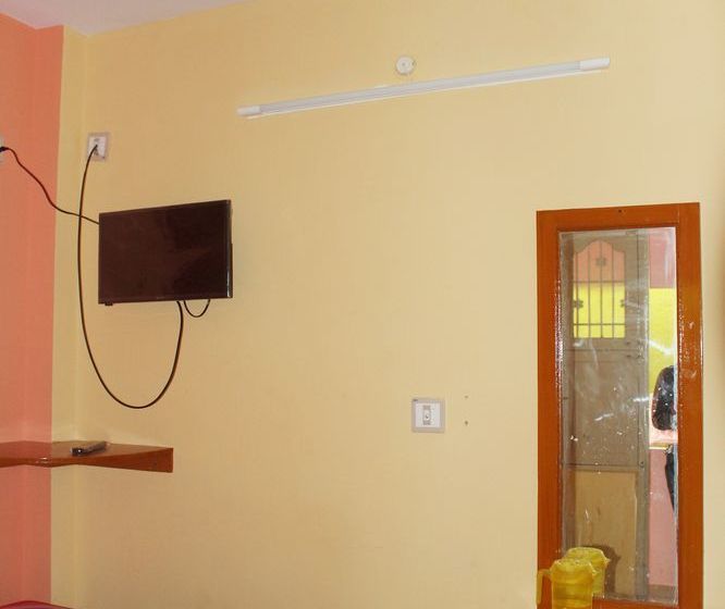 Hotel Sai Murugan Lodge 11