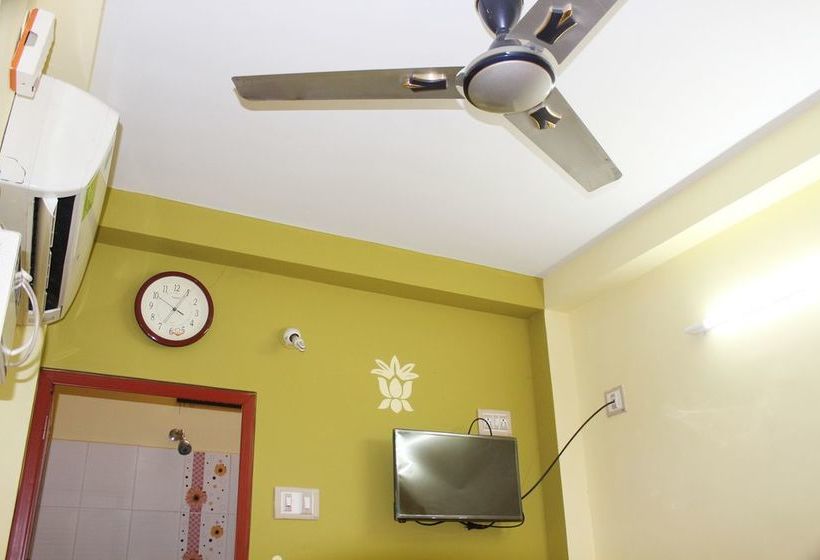 Hotel Sai Murugan Lodge 4