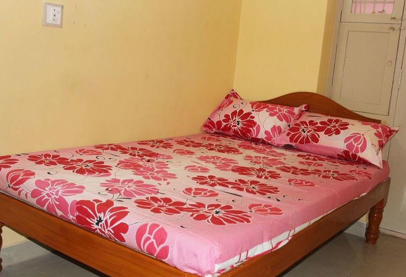 Hotel Sai Murugan Lodge 5