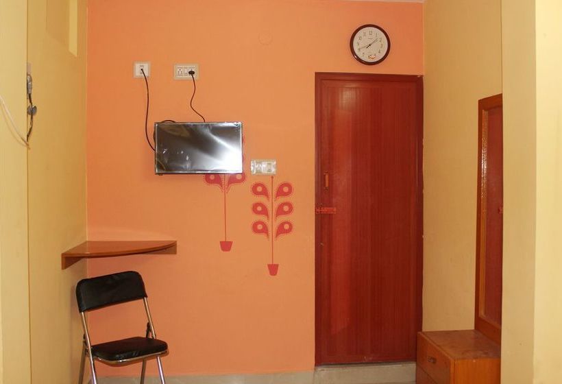 Hotel Sai Murugan Lodge 6