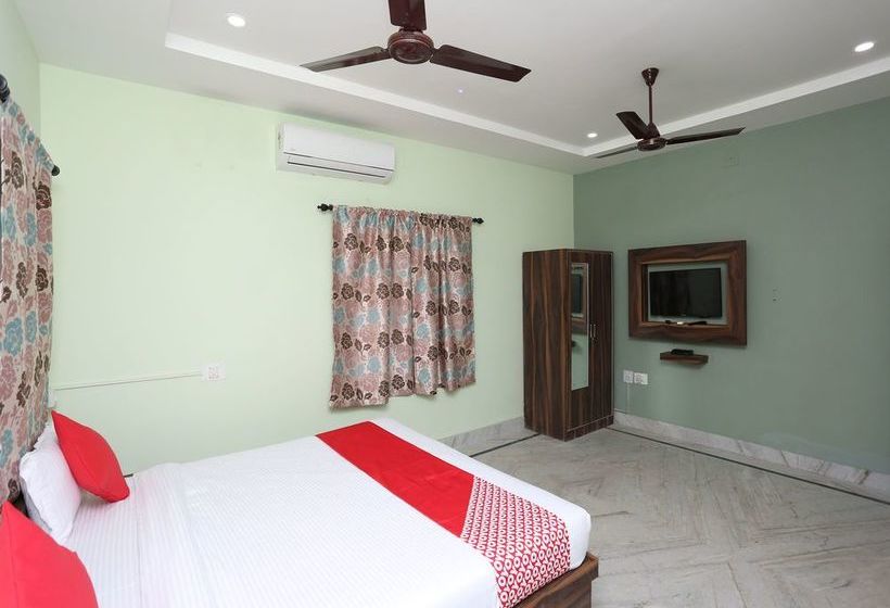 Hotel Oyo 10512 Toshani Palace 13