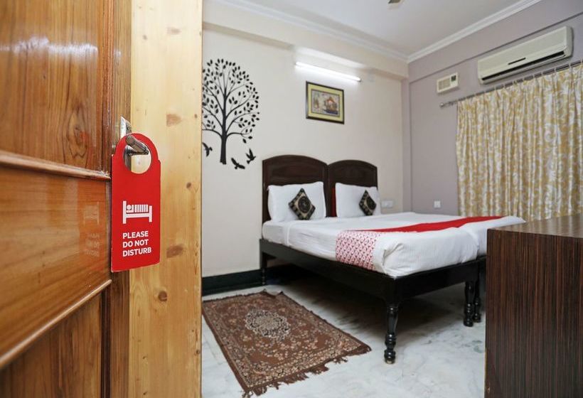 Hotel Rs Corporate Guest House 18