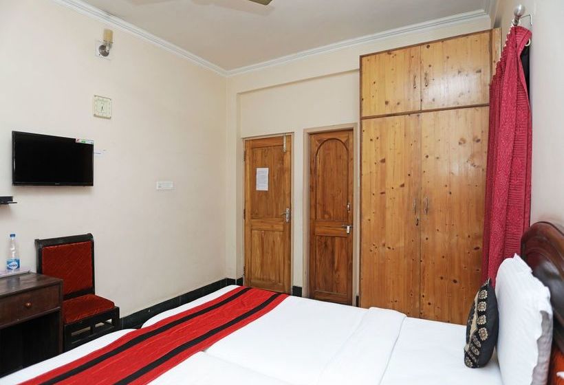 Hotel Rs Corporate Guest House 8