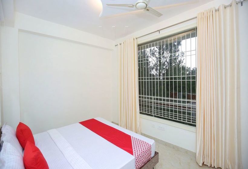 Oyo 13769 Home Spacious 3bhk Kasauli 5