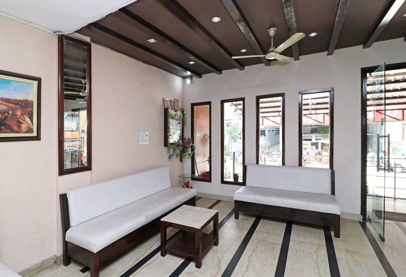 Hotel Oyo 13161 King S Palace 3